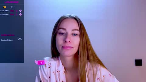 Mia online show from September 21, 11:36 am