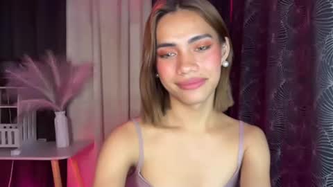 Snapshot of sweet_nikki03 chatting on October 14, 6:55 pm sweet_nikki03 online show from October 14, 6:55 pm