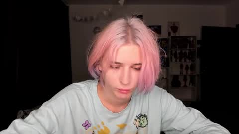 kira online show from October 30, 9:59 pm