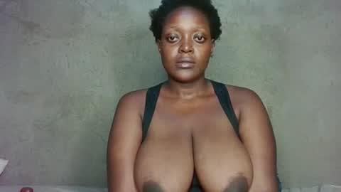 sweet_pie29 online show from April 14, 7:06 pm