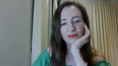 sweet_poeme online show from June 14, 12:40 pm