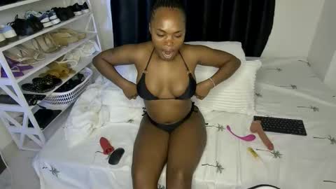 Nina online show from November 5, 11:56 am