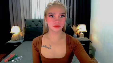 bea takashi  online show from April 2, 3:08 pm