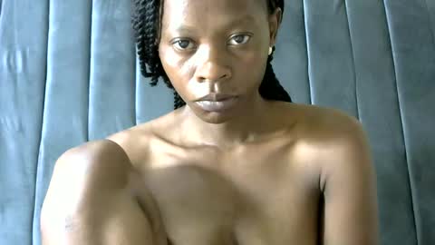 LIANAH online show from December 16, 2:41 am