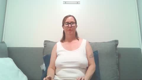 sweetandnaughty123 online show from May 6, 5:02 am