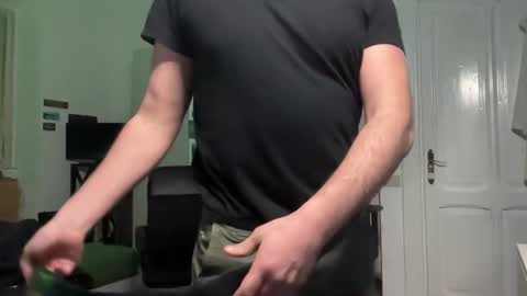 Snapshot of sweetandstrongjoy chatting on January 4, 6:30 pm sweetandstrongjoy online show from January 4, 6:30 pm