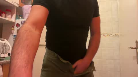 Snapshot of sweetandstrongjoy chatting on December 27, 5:48 pm sweetandstrongjoy online show from December 27, 5:48 pm