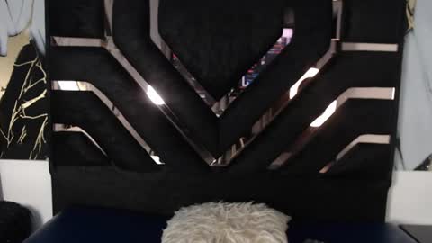 sweetbloomcs online show from July 21, 11:40 pm