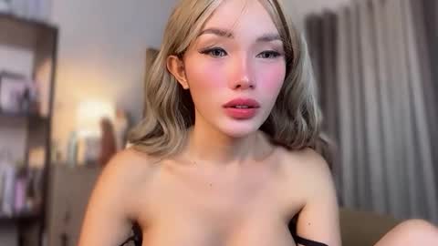 Candy online show from March 5, 6:50 pm