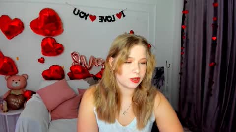 sweetdaylight online show from February 3, 7:51 pm