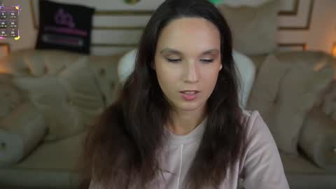 Snapshot of sweetdesiree_ chatting on October 21, 6:33 pm Amelia online show from October 21, 6:33 pm