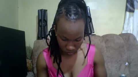 sweetdiva2012 online show from January 6, 4:05 am