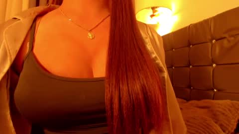 sweetest_one4 online show from April 3, 9:33 pm