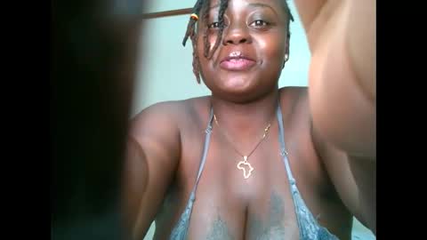 sweetest_snack online show from March 5, 12:30 am