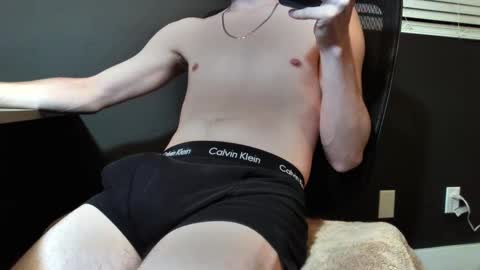 Snapshot of sweetghosty chatting on October 2, 3:49 am sweetghosty online show from October 2, 3:49 am