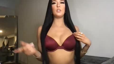 Gracie  online show from November 9, 2:59 am