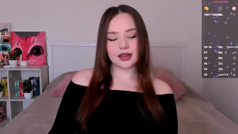 Hannah online show from March 13, 1:36 pm