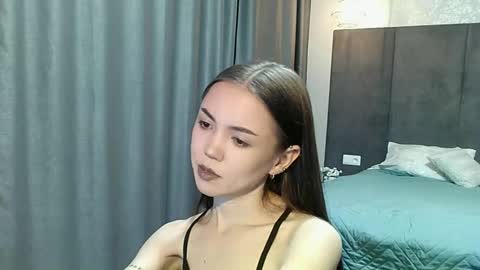 sweetieee_kira online show from October 2, 9:24 pm