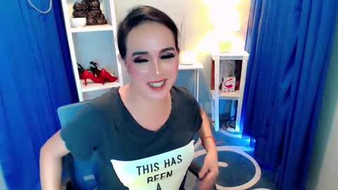 dessiree online show from November 2, 1:33 pm