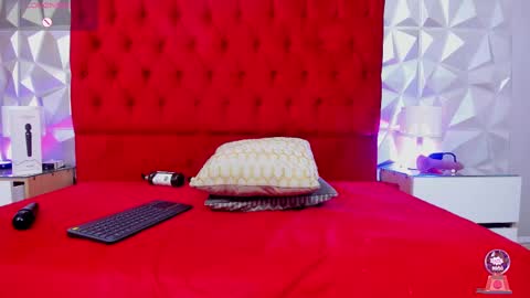 Lauren online show from March 4, 8:35 am