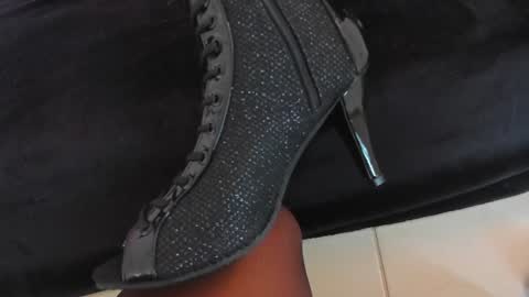 Azulandvioleta online show from January 26, 2:30 pm