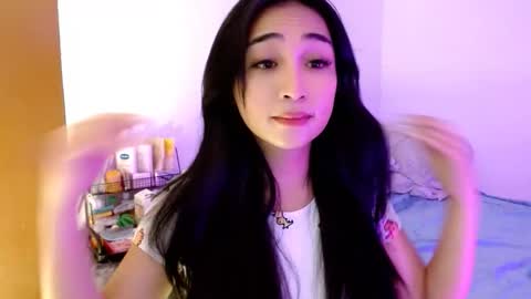 Lilly online show from November 1, 3:28 am