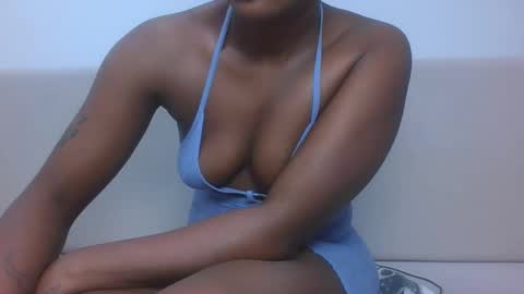 sweetlipshee online show from June 1, 9:16 pm