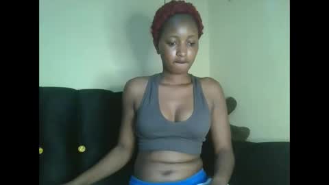 Snapshot of sweetmama06 chatting on October 21, 9:47 am sweetmama06 online show from October 21, 9:47 am