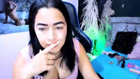 naty online show from November 16, 11:40 pm