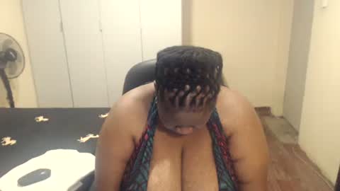 sweetnoziexxx online show from March 6, 5:46 am