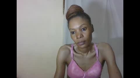 ESTHER online show from April 19, 1:39 am