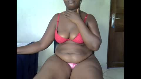 sweetrenne online show from April 1, 8:26 am