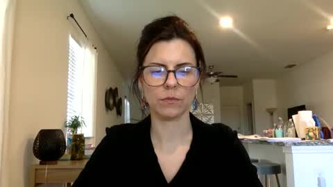 sweetriddance online show from February 5, 6:44 pm