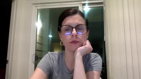 sweetriddance online show from February 24, 1:30 am