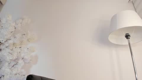 Snapshot of sweetsalice__ chatting on September 22, 2:26 am  Alice Woolridge  online show from September 22, 2:26 am