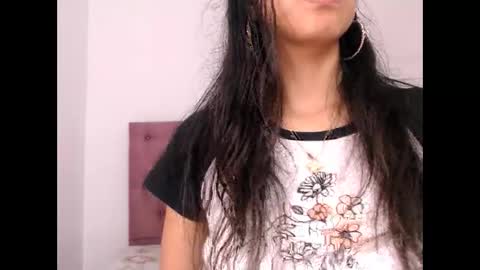 sweetscaarlett online show from April 4, 1:51 pm