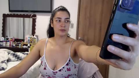 Dianis online show from August 3, 1:07 am