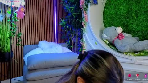 sweetsofix online show from April 3, 5:25 am