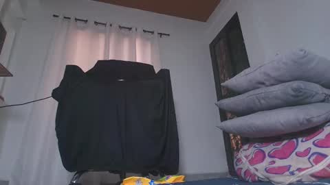 dulce online show from February 15, 9:13 pm