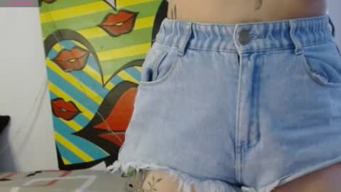 IG  valeen mo Vale   My schedule  Monday to Friday900 am - 300 pm  online show from December 12, 3:48 pm