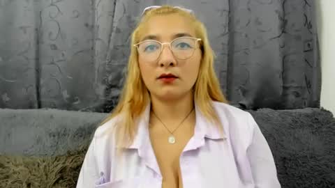 Carla Dubois online show from February 17, 6:50 pm