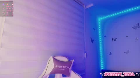 Veronica Independent Model online show from November 7, 10:07 am