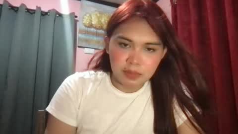 sweety_heart18 online show from June 7, 1:16 pm