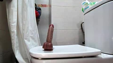 Silvia online show from June 8, 2:40 pm