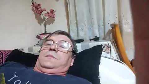 Raymond online show from March 22, 7:40 pm