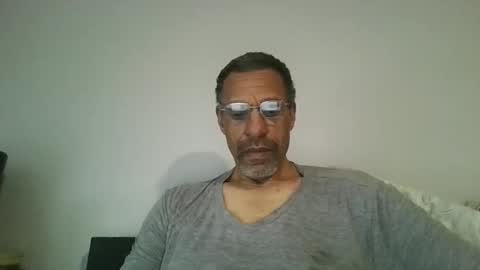 swimmerbod2495 online show from March 1, 4:22 pm