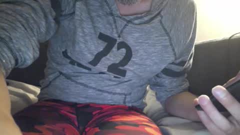 Snapshot of swontguy2025 chatting on September 24, 7:04 am swontguy2025 online show from September 24, 7:04 am