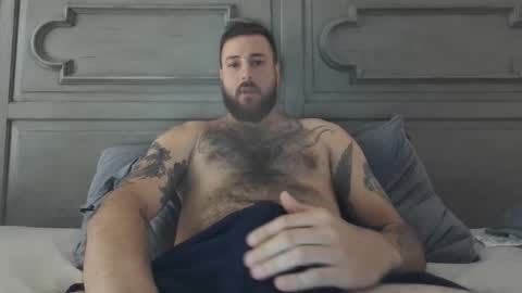 swoozy_ online show from November 21, 6:17 pm