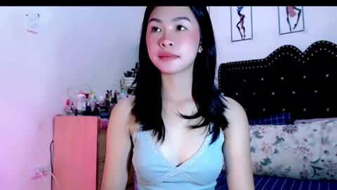 Holly online show from November 25, 7:07 am