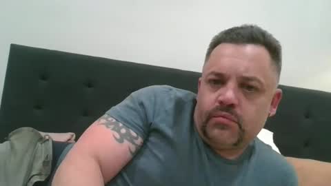 sxylegsturnmeon online show from October 3, 8:28 pm